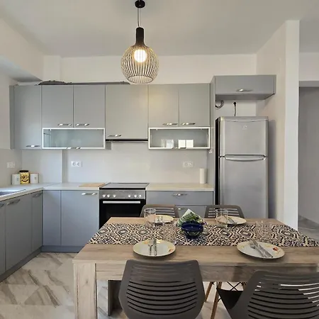 Beta-comfortable 100m From The By Optimum Link