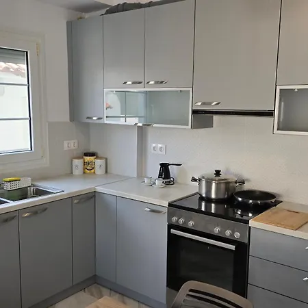 Beta-comfortable 100m From The By Optimum Link *