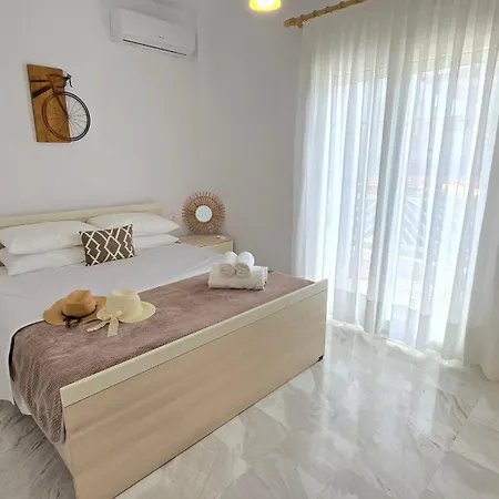 Beta-comfortable 100m From The By Optimum Link Apartment