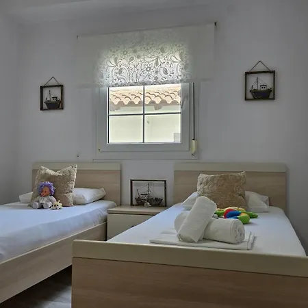 Beta-comfortable 100m From The By Optimum Link