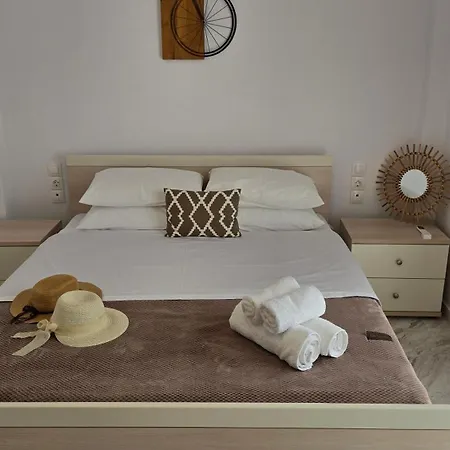 Beta-comfortable 100m From The By Optimum Link Apartment