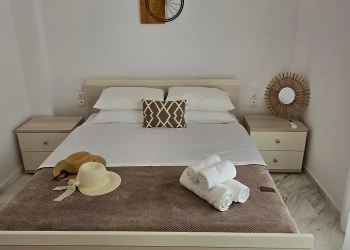 Beta-comfortable 100m From The By Optimum Link Apartamento *