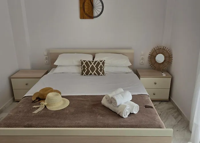 Beta-comfortable 100m From The By Optimum Link Apartamento