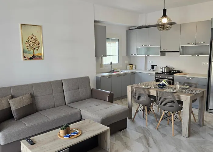 Beta-comfortable 100m From The By Optimum Link Lejlighed Paralía